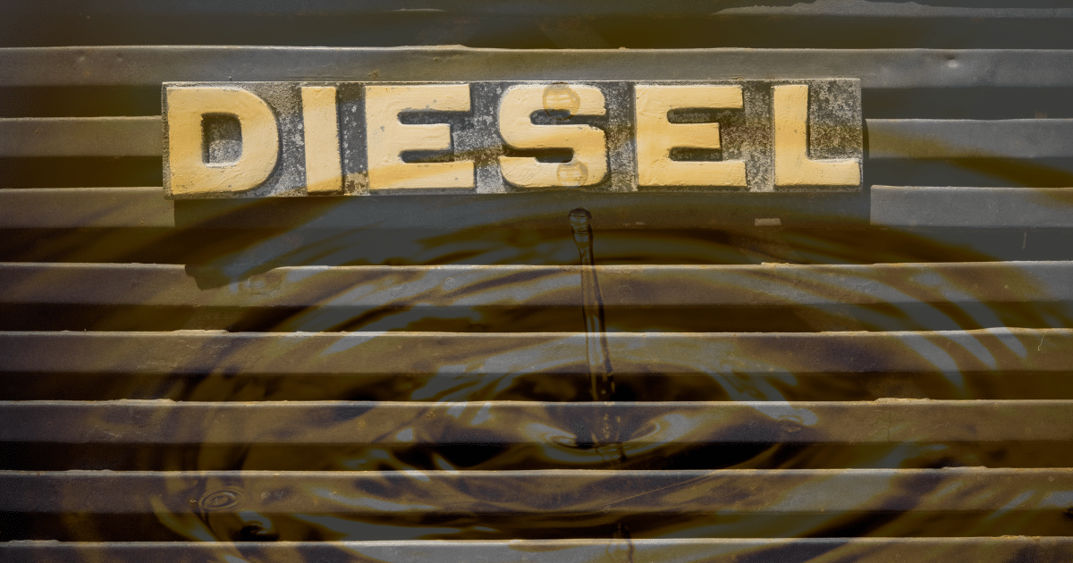 Diesel Conhecido pela sua eficiência e durabilidade, o diesel é um combustível comum para empilhadeiras de maior porte, especialmente aquelas usadas em operações externas e de grande escala.